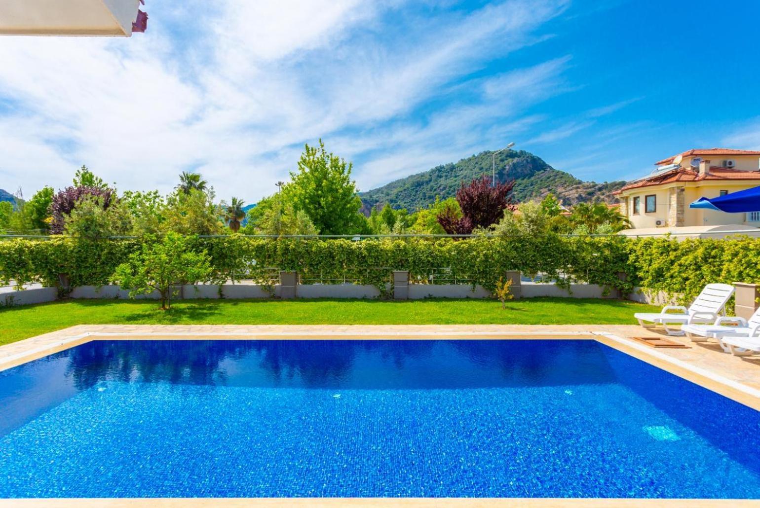 Villa Toprak ดาลยัน ภายนอก รูปภาพ