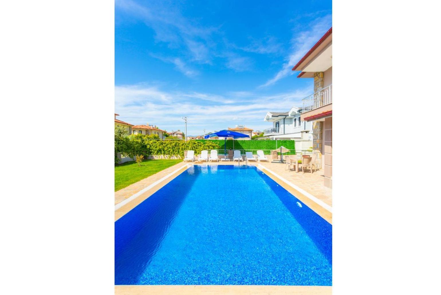 Villa Toprak ดาลยัน ภายนอก รูปภาพ