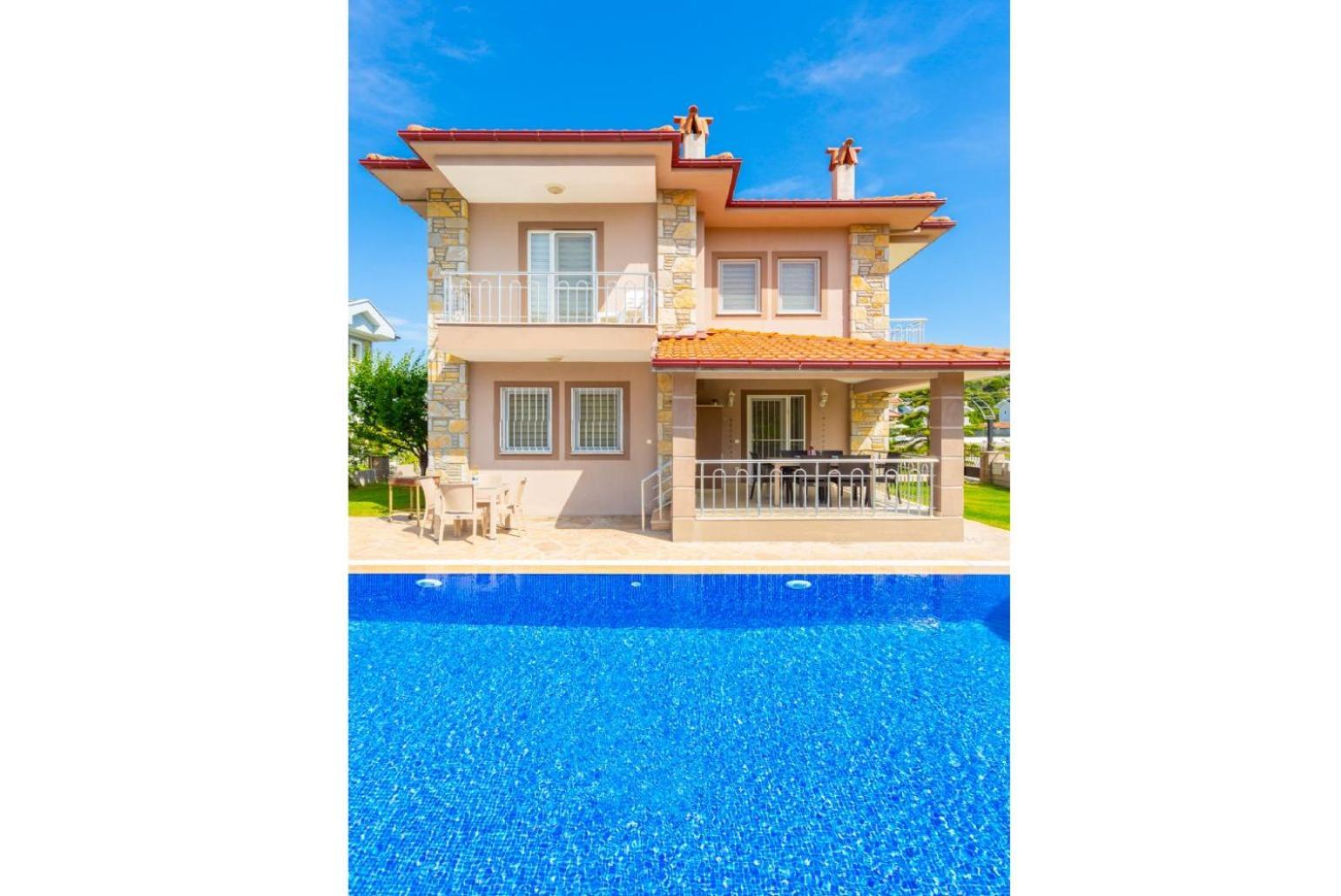 Villa Toprak ดาลยัน ภายนอก รูปภาพ