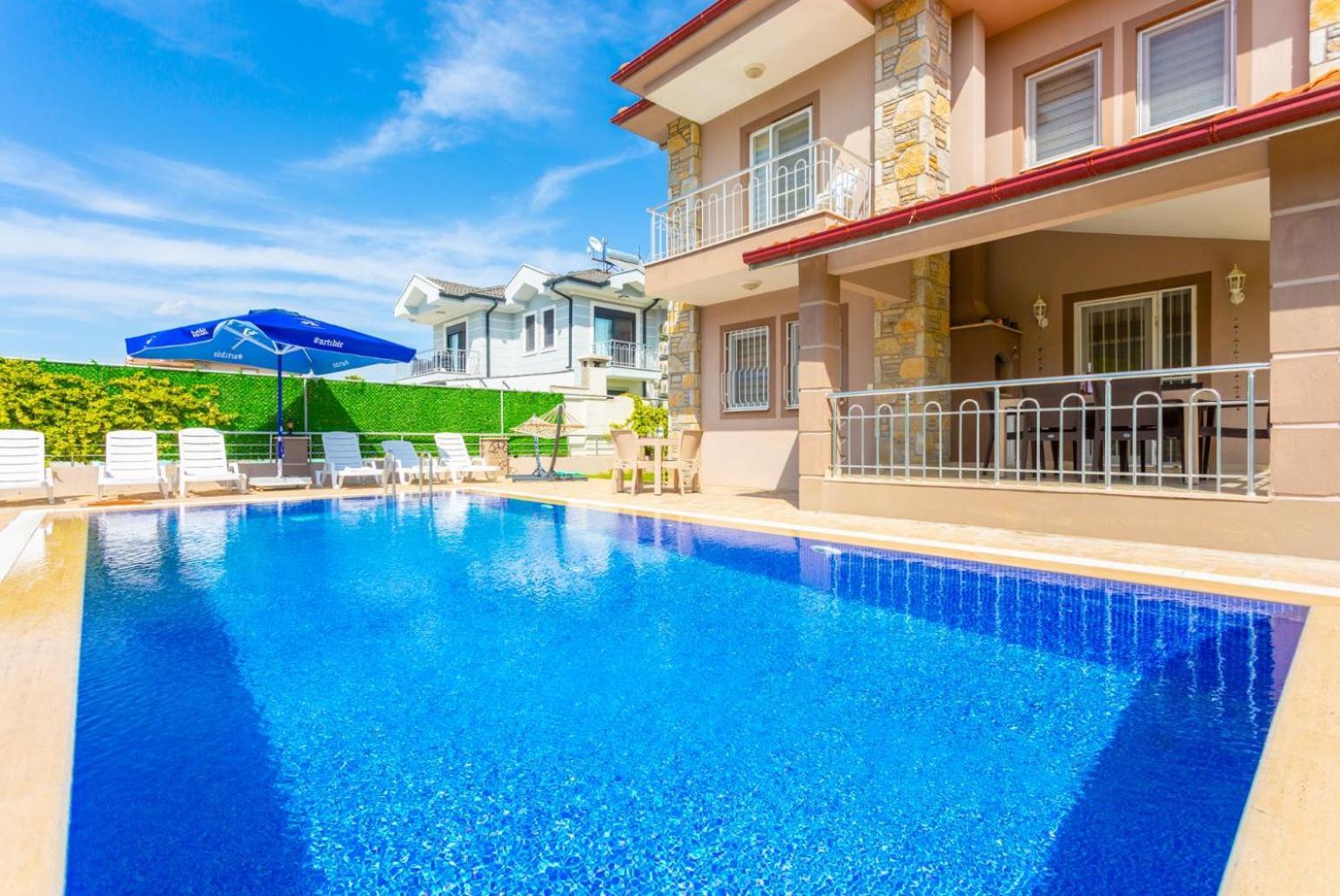 Villa Toprak ดาลยัน ภายนอก รูปภาพ