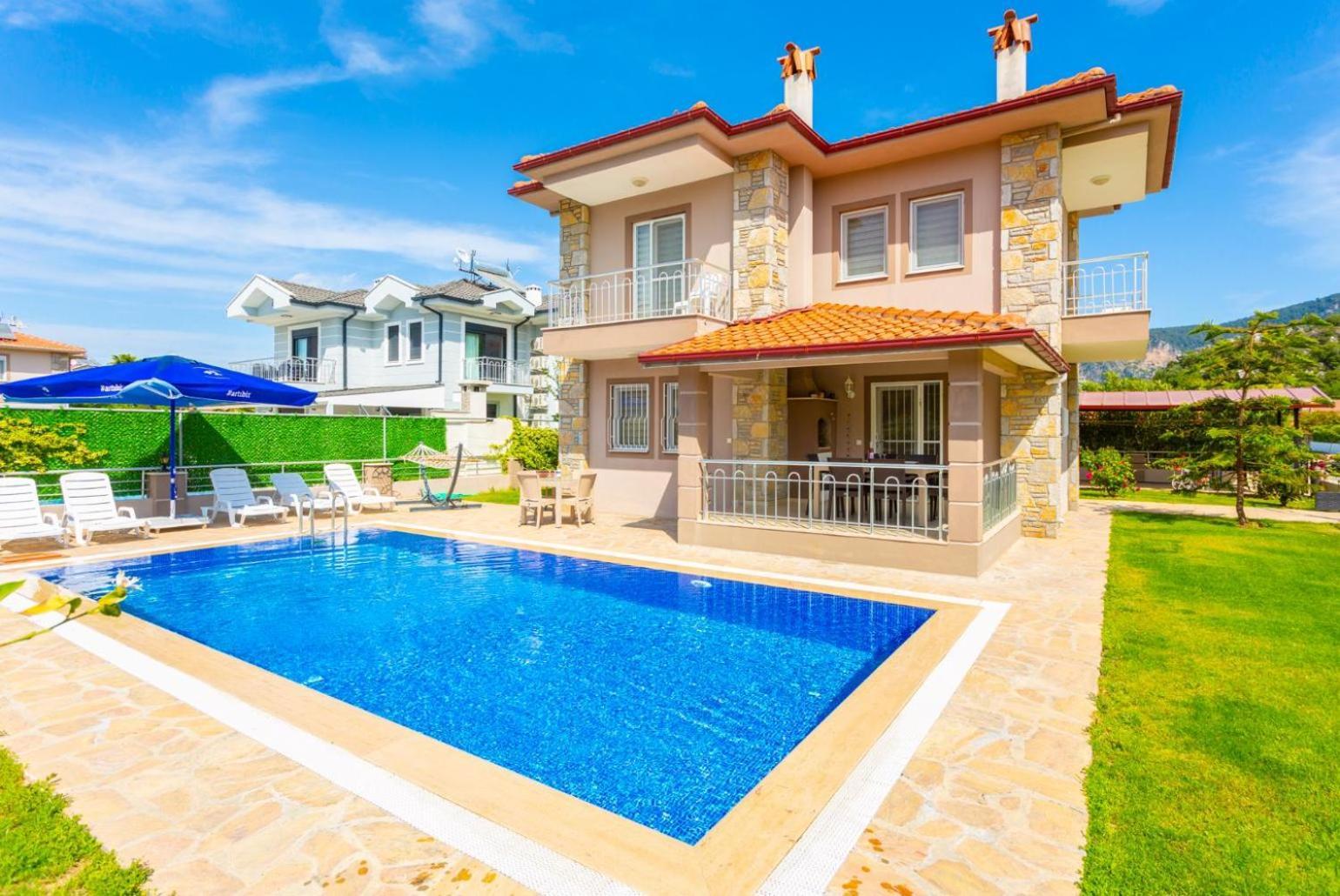 Villa Toprak ดาลยัน ภายนอก รูปภาพ
